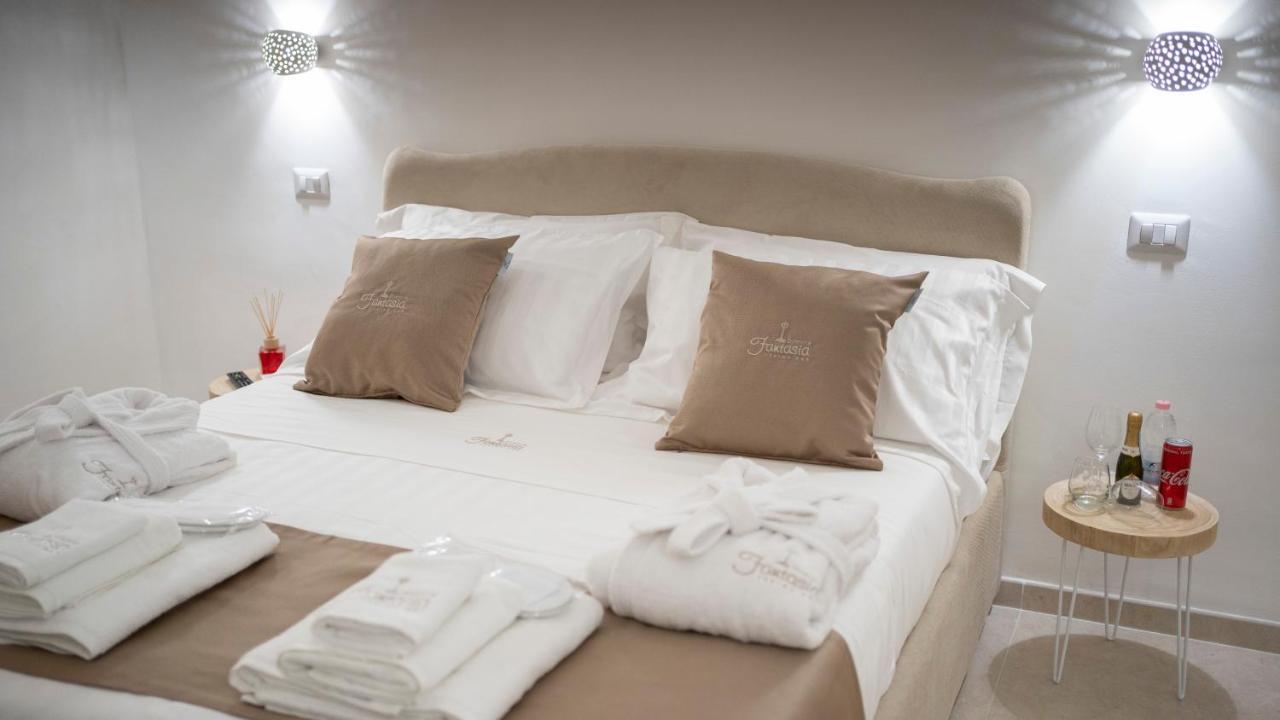 Dimora Fantasia Charme B&B Bari Exterior foto