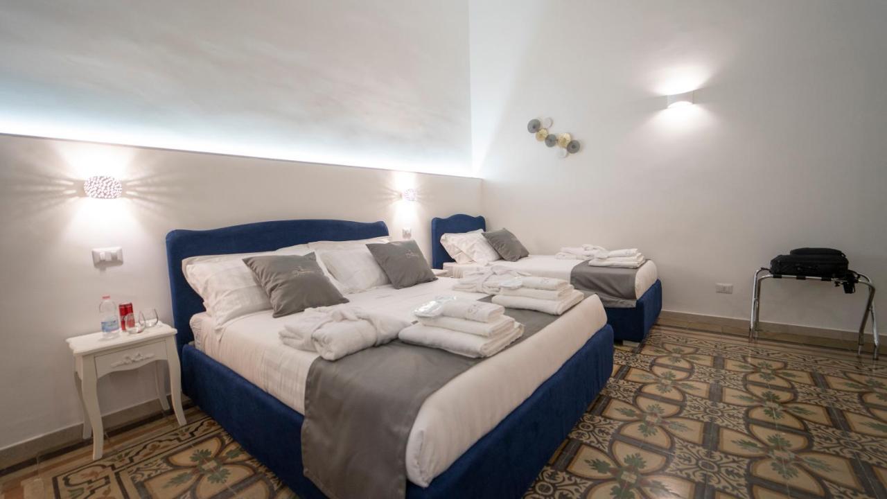Dimora Fantasia Charme B&B Bari Exterior foto