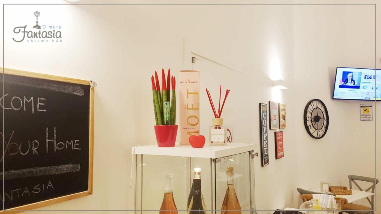 Dimora Fantasia Charme B&B Bari Exterior foto
